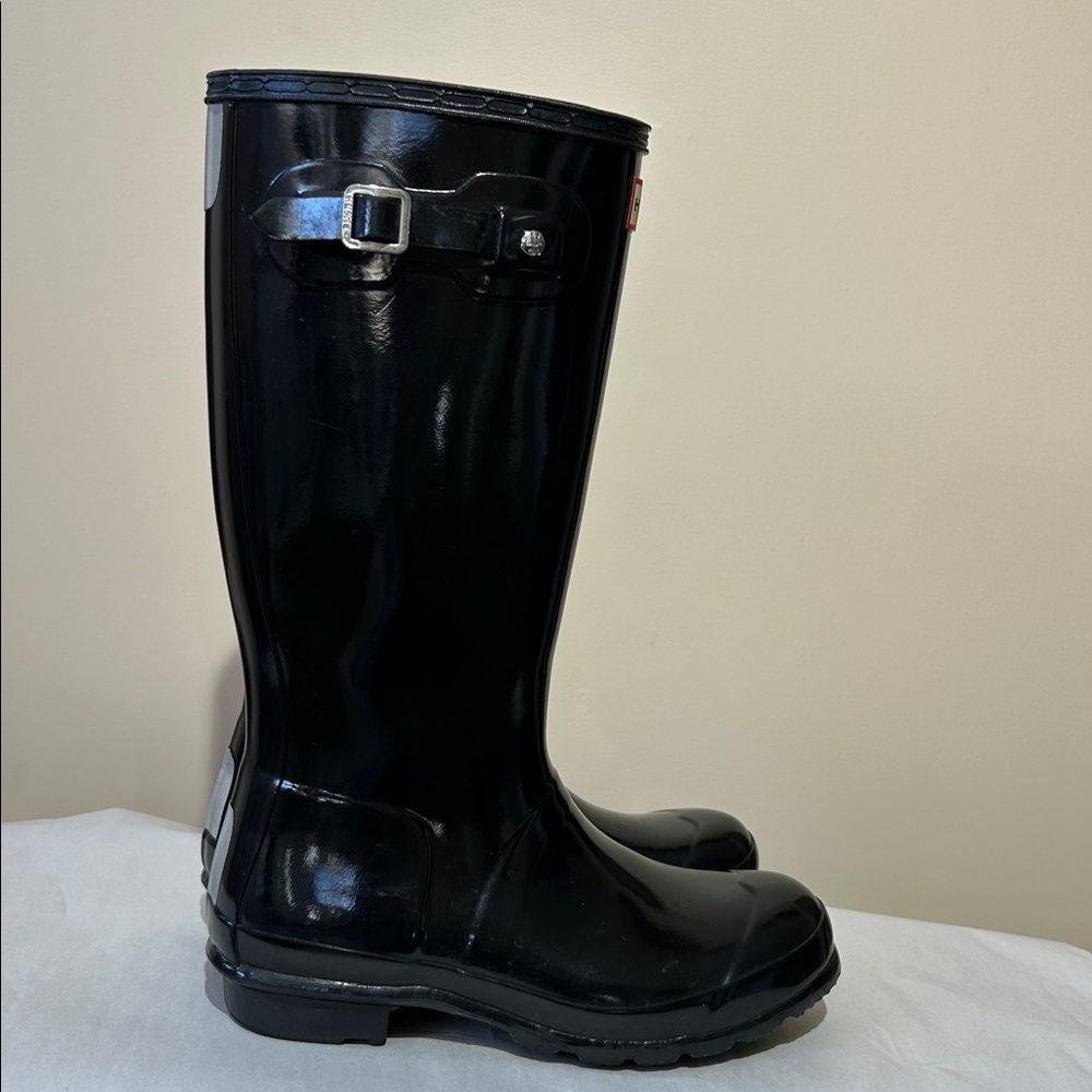 Hunter Tall Rain Boots, Glossy Black (size 5) - Picture 6 of 16